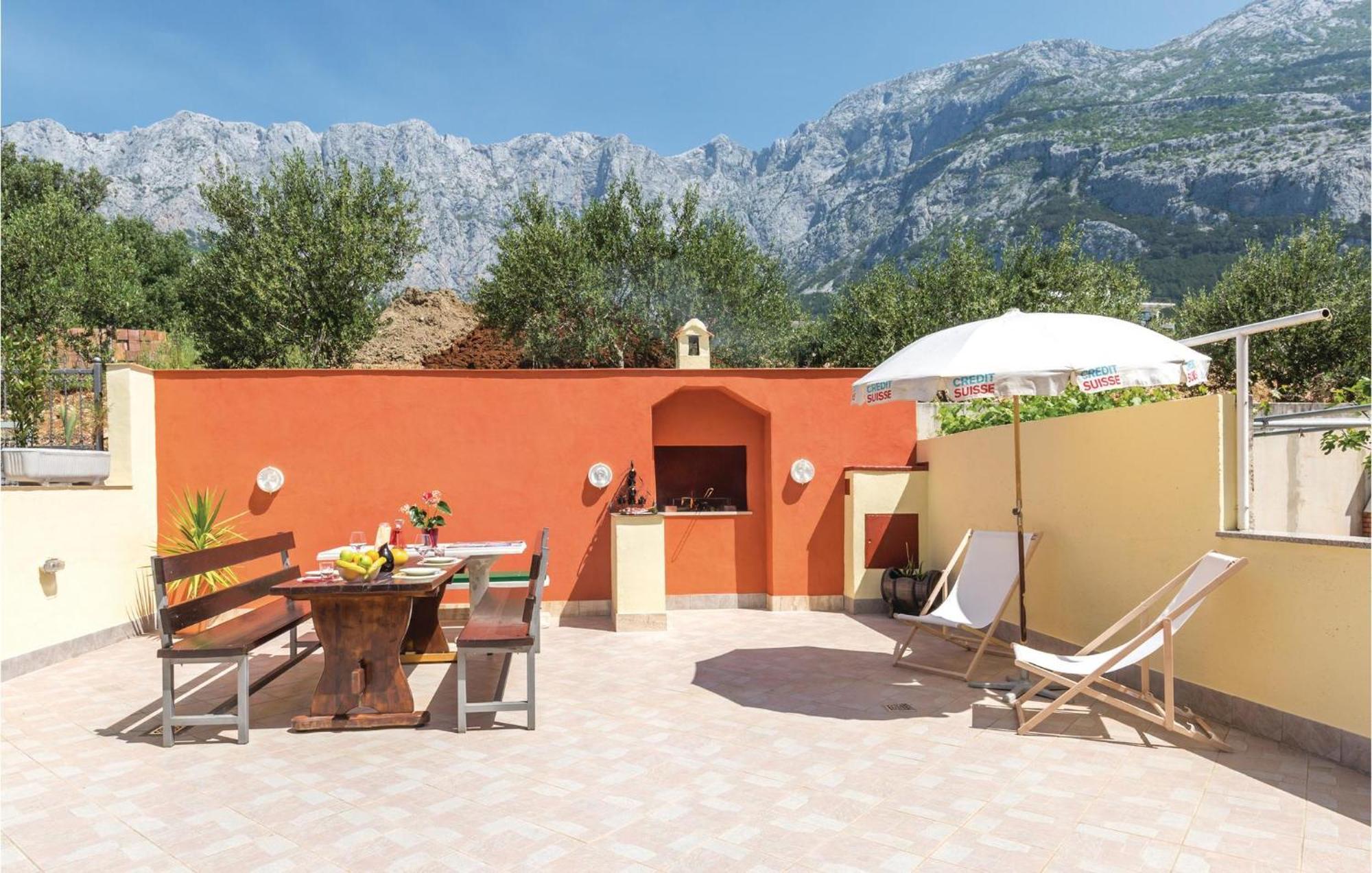 Nice Apartment In Makarska With House Sea View Kültér fotó