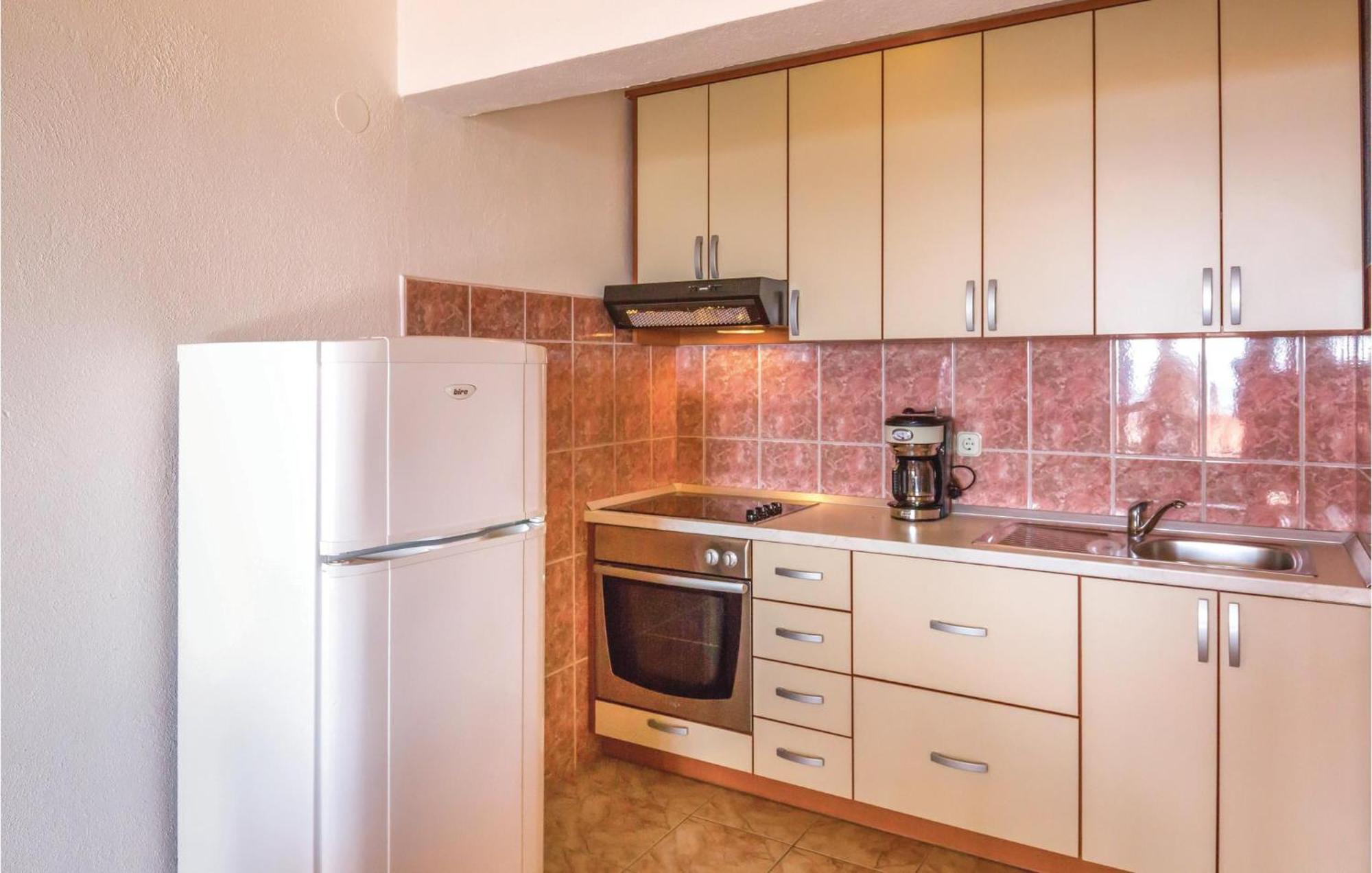 Nice Apartment In Makarska With House Sea View Kültér fotó