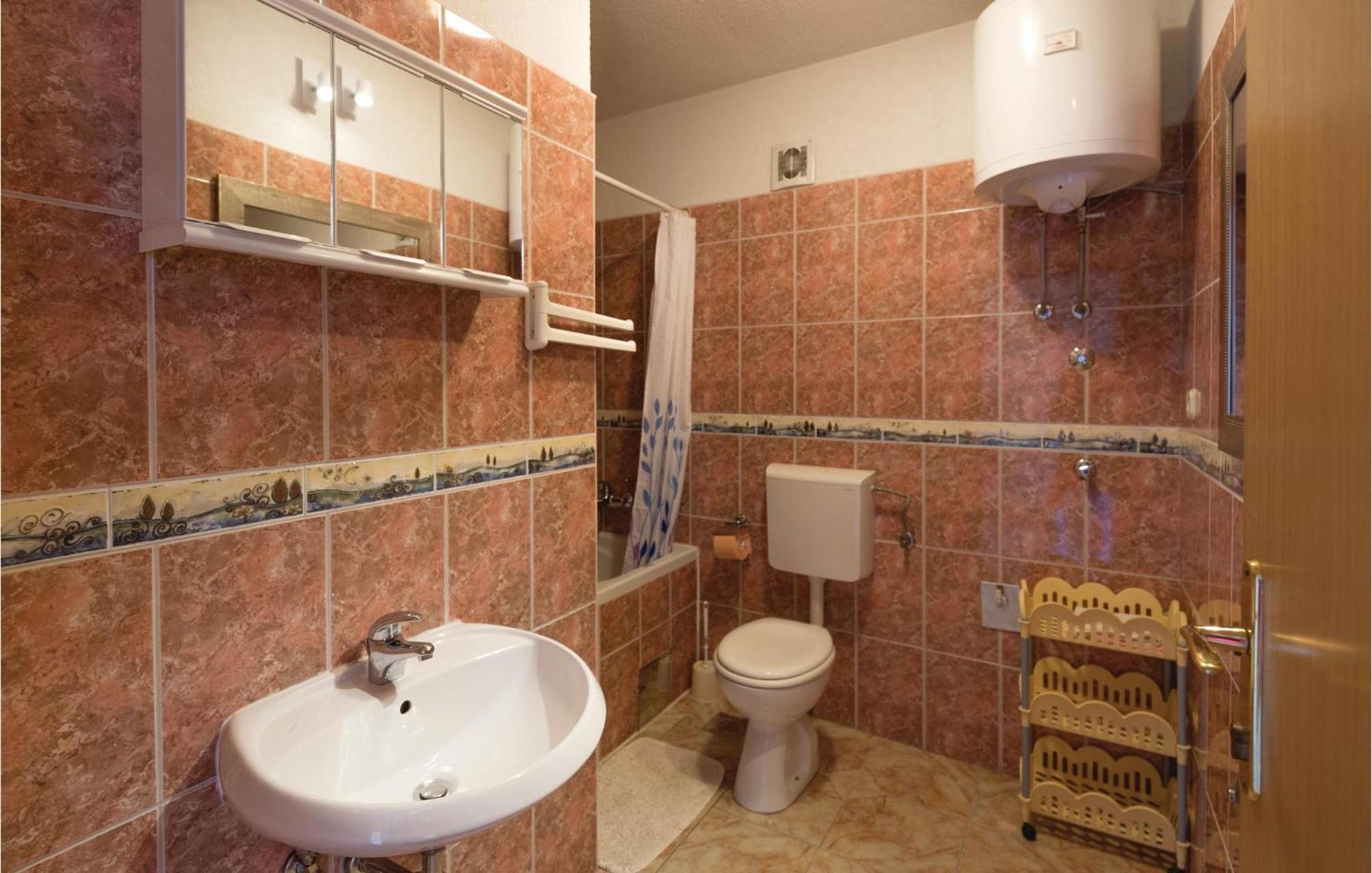 Nice Apartment In Makarska With House Sea View Kültér fotó